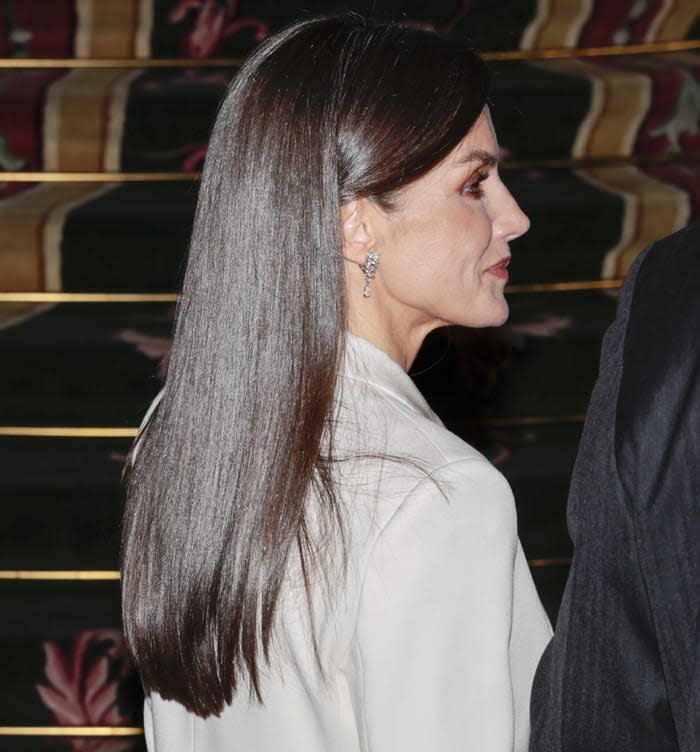 El misterio de las canas de la reina Letizia