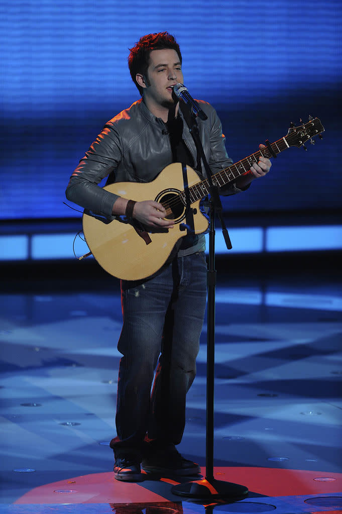 Lee DeWyze performs "Beast of Burden" by The Rolling Stones on "American Idol."