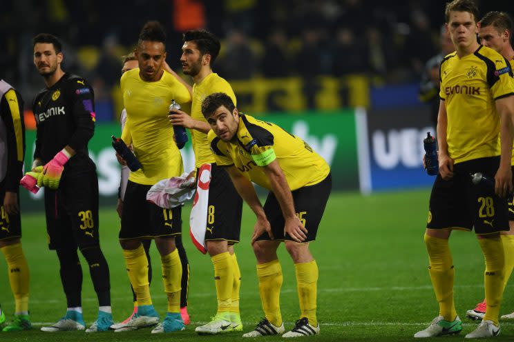 Die Dortmunder Spieler waren nach dem Spiel noch sichtlich geschockt (Foto: AFP)