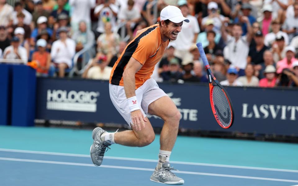 Andy Murray pulls up in pain during his match against Tomas Machac in Miami