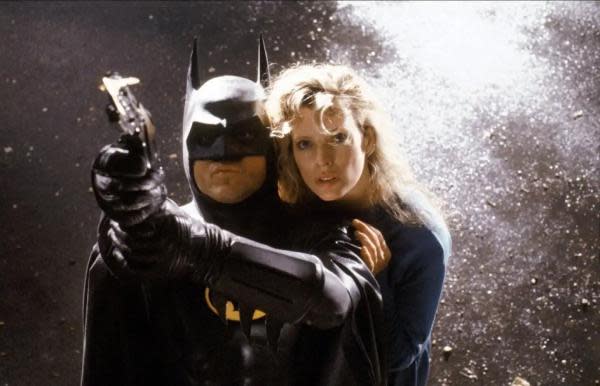 Michael Keaton y Kim Basinger en Batman (1989)