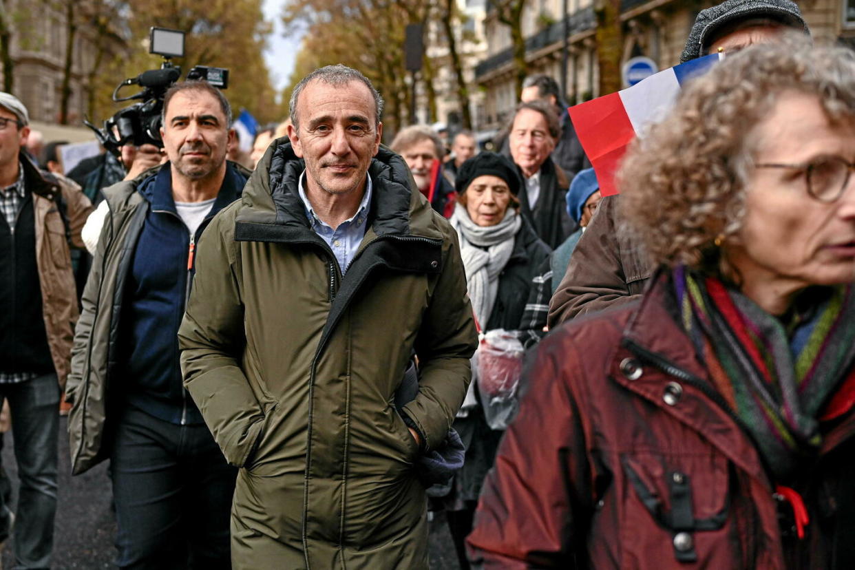 Le comédien Élie Semoun lors d'une manifestation contre l'antisémitisme à Paris.  - Credit:Lionel Guericolas/MPP/Starface/Cover Images