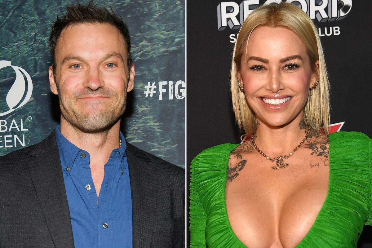 Brian Austin Green Hits Beach With Kids After Split From Tina Louise