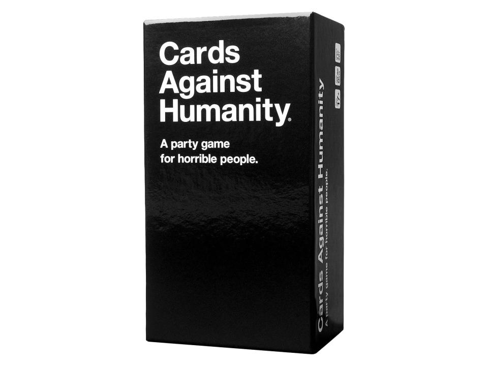 CARDS AGAINST HUMANITY GAME