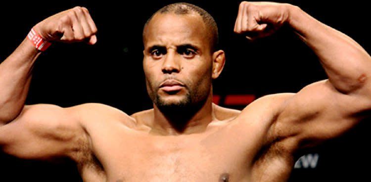 Daniel Cormier Misses First Attempt, Drops 1.2 Pounds in Minutes (UFC 210 Weigh-in Results)