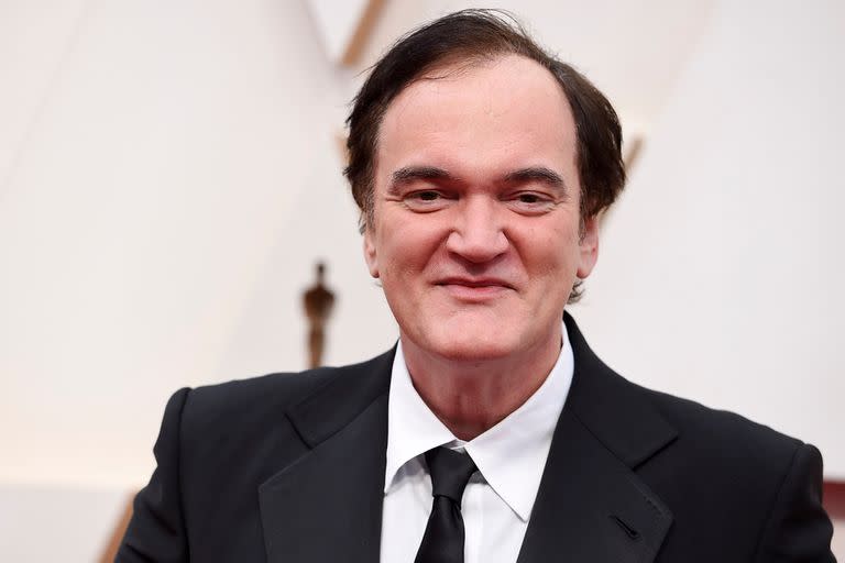 Quentin Tarantino en la alfombra roja durante la llegada de los Oscar