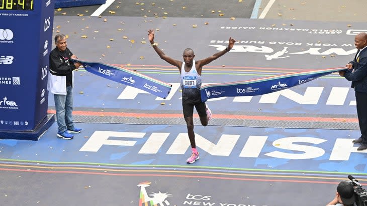 <span class="article__caption">Evans Chebet wins the 2022 TCS New York City Marathon on November 06, 2022 in New York City</span> (Photo: Bryan Bedder/New York Road Runners via Getty Images)