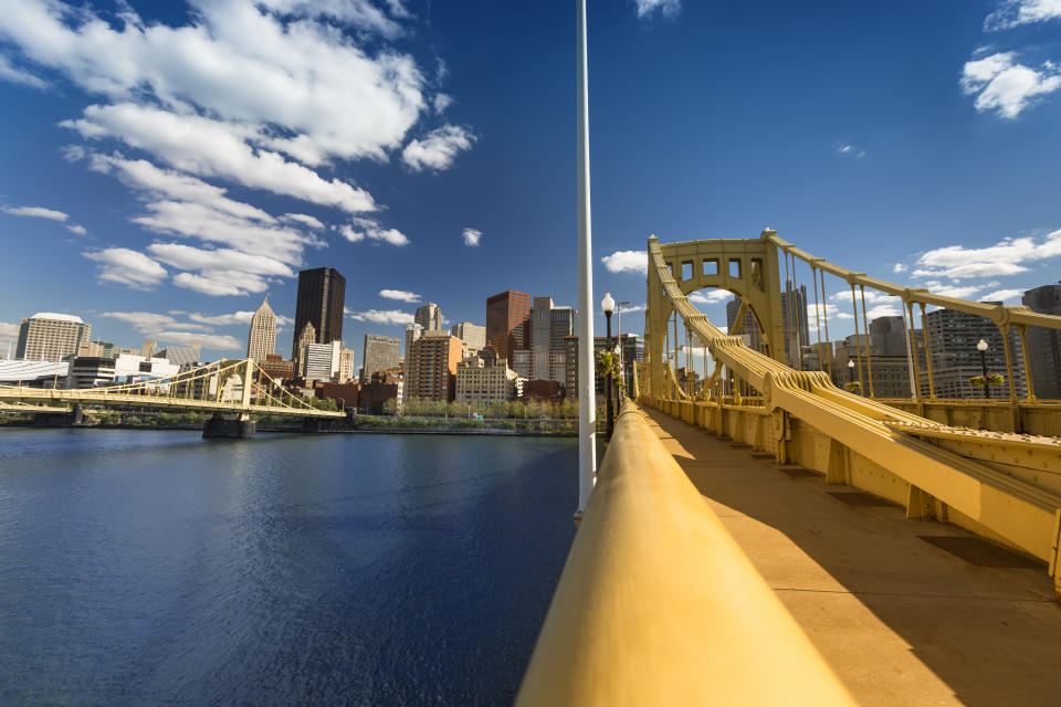 A view of the Roberto Clemente Bridge over the Allegheny River in Pittsburgh. Mayor William Peduto has welcomed the self-driving car industry to the city. (Photo: Pgiam via Getty Images)