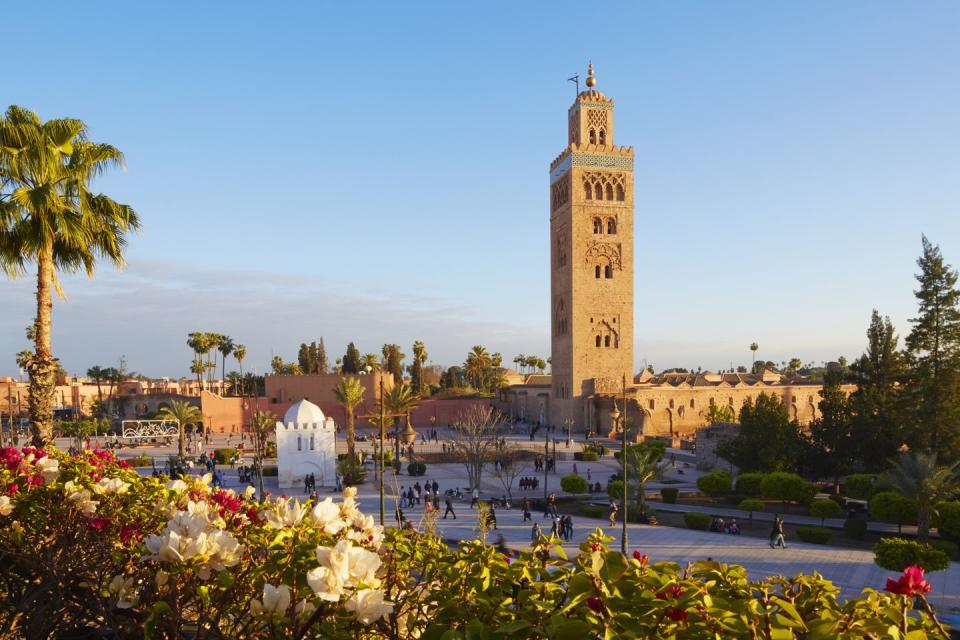 1) The highlights of Spain and Morocco by rail