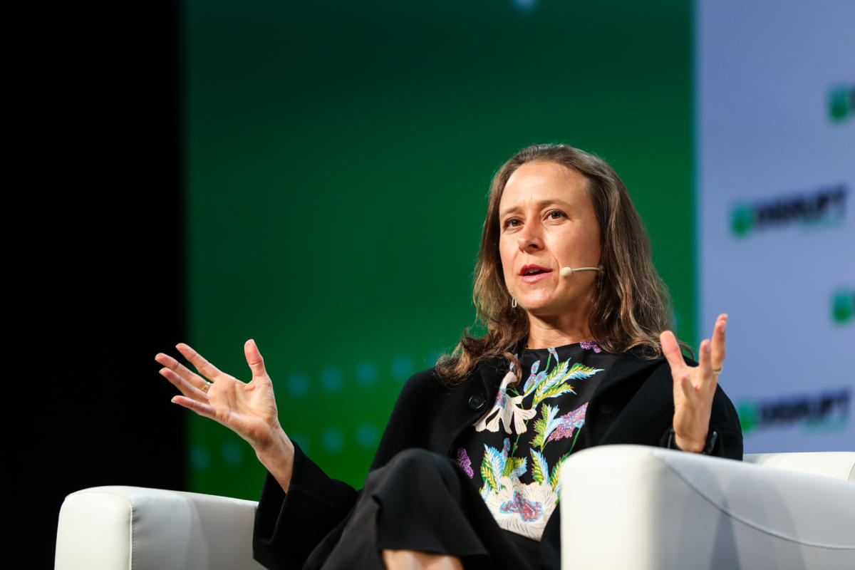 Future of 23andMe raises more concerns as genomic data analysis improves