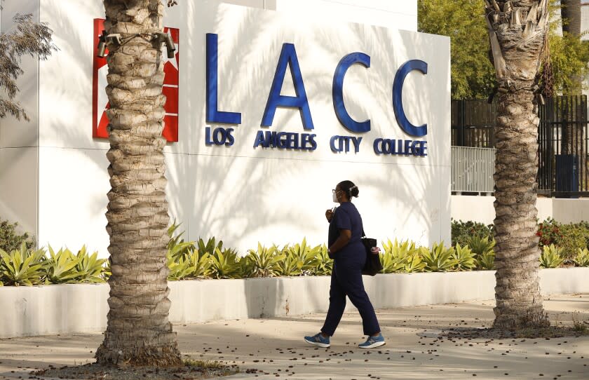 LOS ANGELES, CA - AUGUST 30: A portion of the enrolled student body returns to in-class instruction for the reopening on Monday August 30th of Los Angeles City College (LACC) in the LACCD, the nation's largest community college district. School will look a bit different this year, as masks will be required on-campus. A majority of students at LACC are continuing with online classes for this Fall semester LA City College on Monday, Aug. 30, 2021 in Los Angeles, CA. (Al Seib / Los Angeles Times).