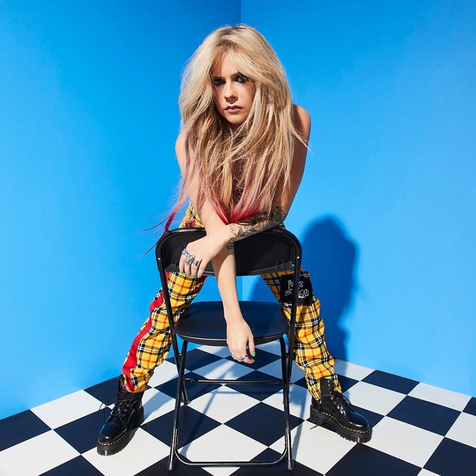 Avril Lavigne 2022 press photos