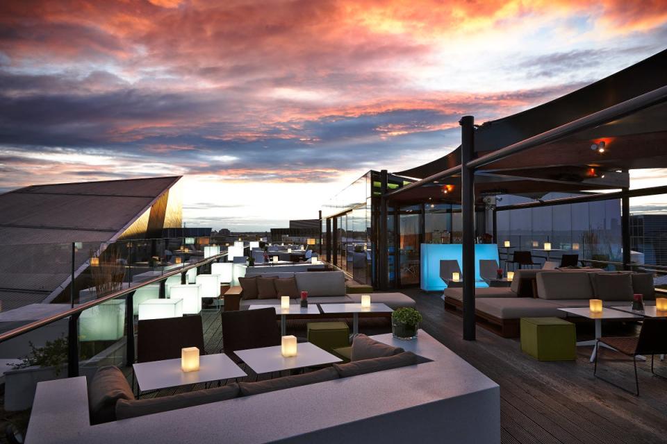 The Rooftop Bar and Terrace is where Silicon Dock’s It crowd hang out (Anantara The Marker)