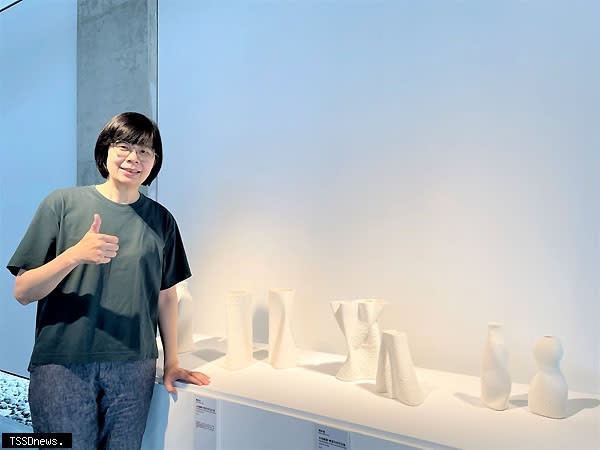 陳妙鳳運用瓷土創作《陶瓷3D列印花器》系列作品。（圖：新北市立鶯歌陶瓷博物館提供）