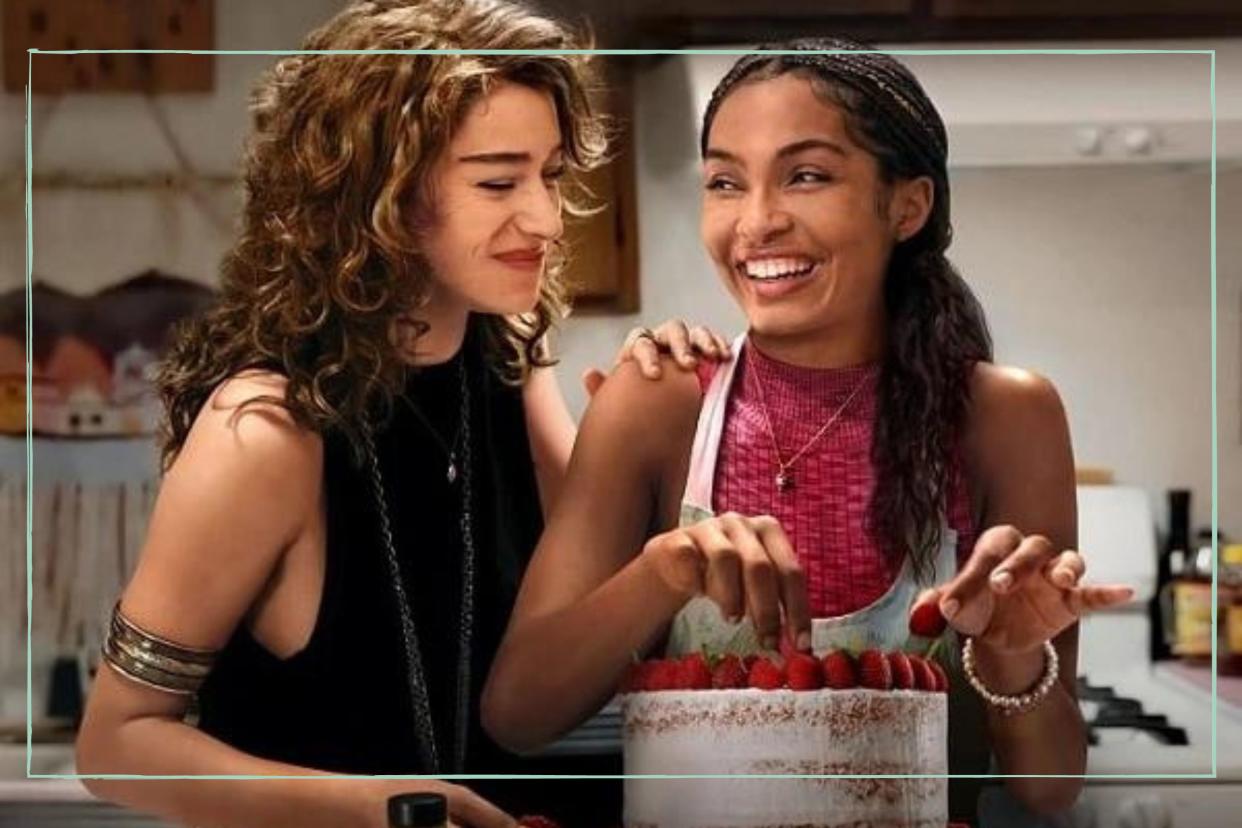  Is Sitting in Bars With Cake a true story, as illustrated by Odessa A'Zion and Yara Shahidi in the film 