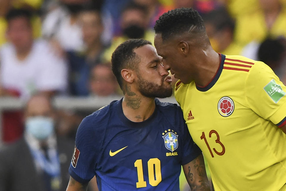 Neymar y Mina en el intenso Colombia-Brasil que terminó 0-0. (Foto: Getty Images)