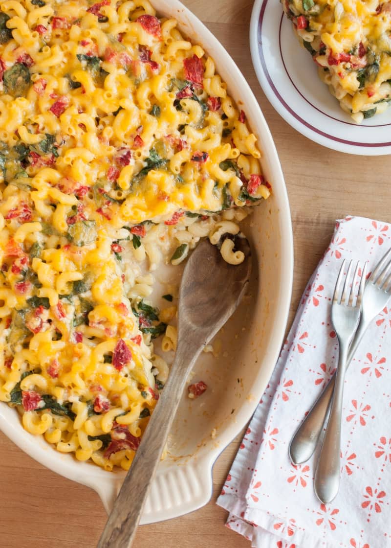 Baked Macaroni & Cheese with Spinach & Red Peppers