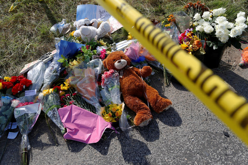 A memorial is seen at the site of the shooting at the First Baptist Church of Sutherland Springs, Texas, Nov. 7, 2017. (Photo: Jonathan Bachman/Reuters)