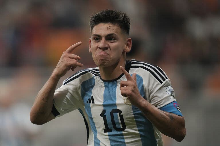 Claudio Echeverri es una de las figuras que tiene la selección argentina Sub 23 que participa del Preolímpico en Venezuela