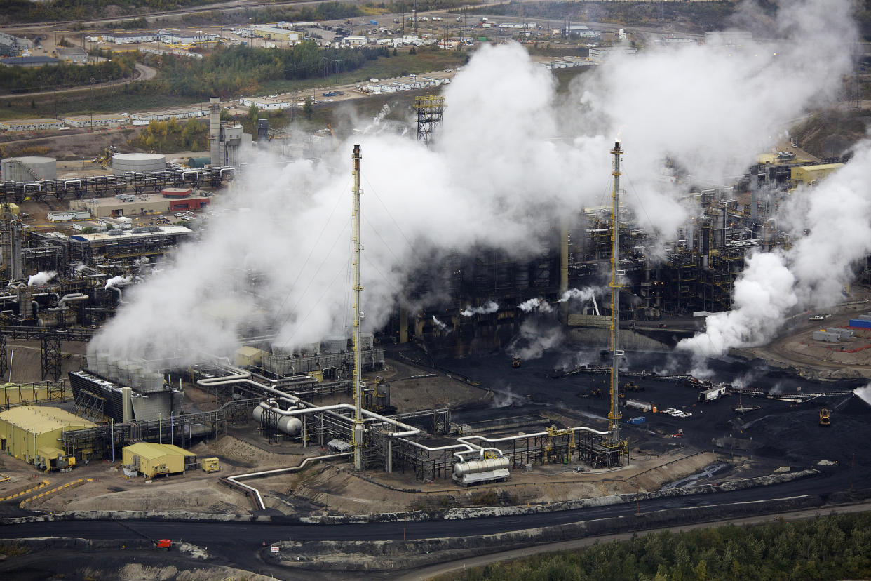 A tar sands operation near Fort McMurray, Alberta, as seen in 2014. (Photo: Todd Korol/Reuters)