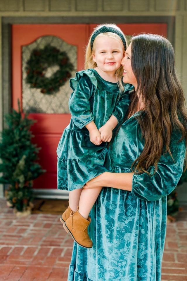 Ree Drummond's new Pioneer Woman holiday collection is here