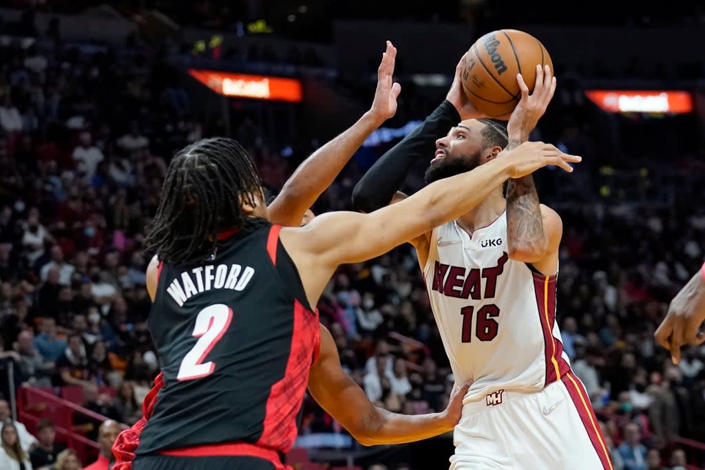 TRAIL BLAZERS-HEAT (AP)