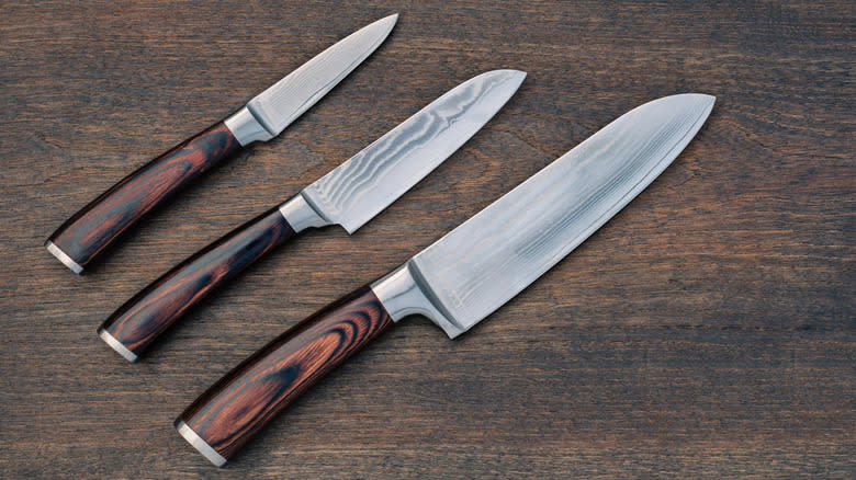 Damascus steel knife set