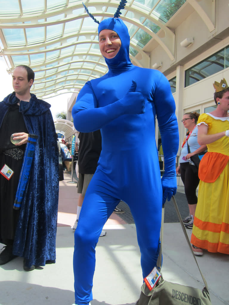 Thumbs up from The Tick - San Diego Comic-Con 2012