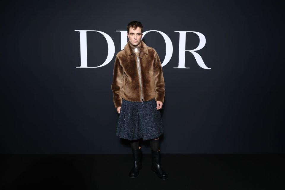 robert pattinson at dior show