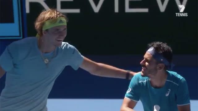 Brillant moment between opponents. Image: Channel 7