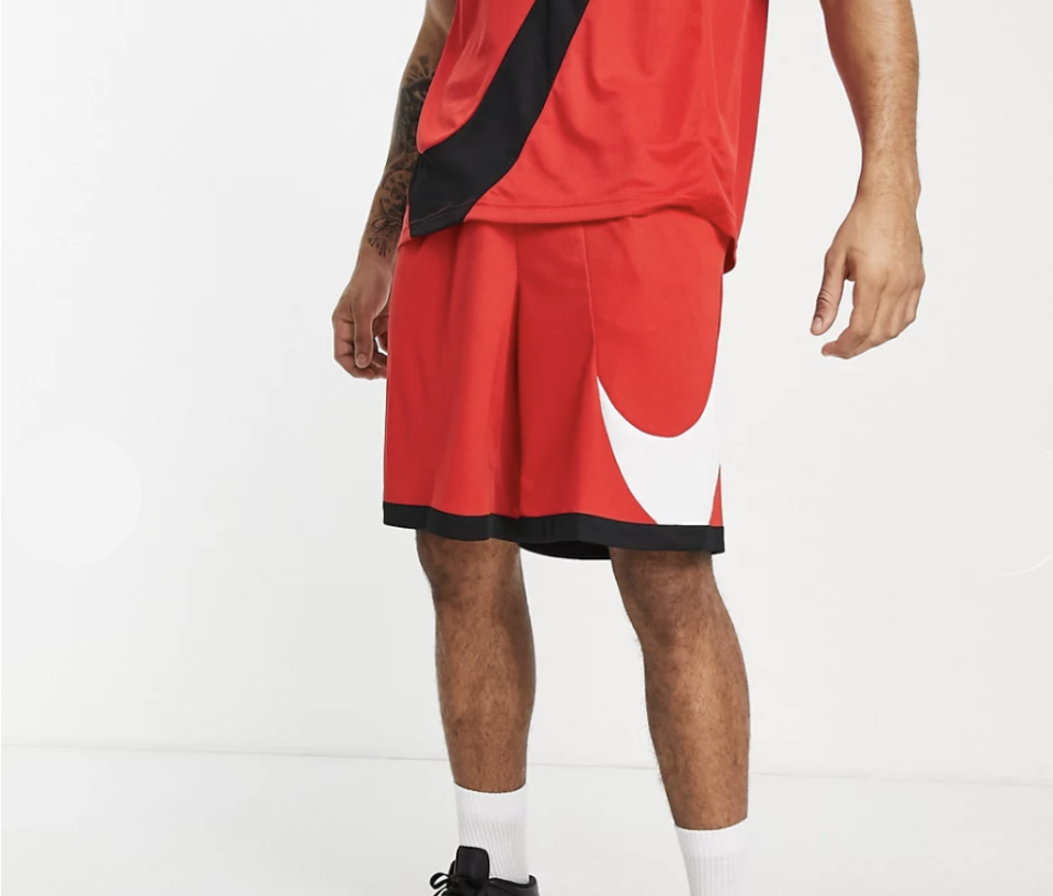 Nike Basketball – Dri-FIT – Shorts in Rot