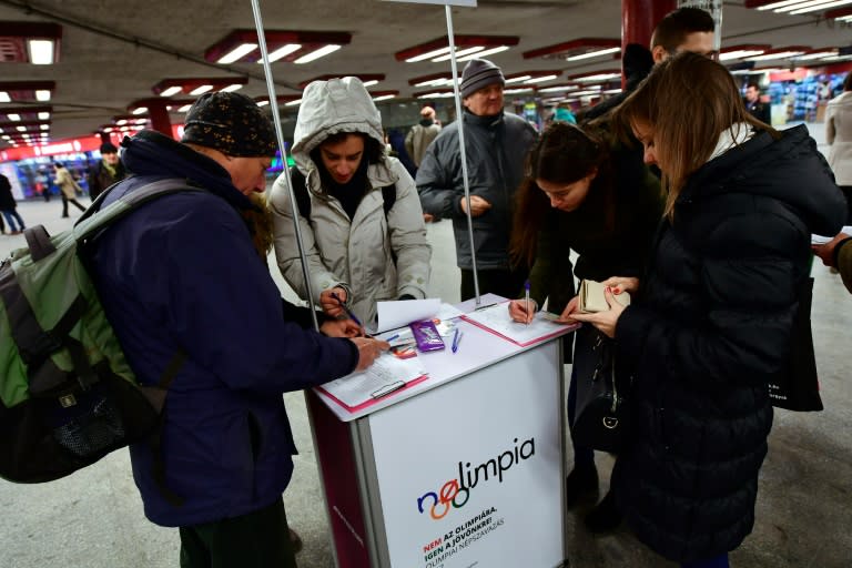 Opponents of Hungary staging the 2024 Olympics collect signatures at Nyugati (Westend) square in Budapest on January 20, 2017