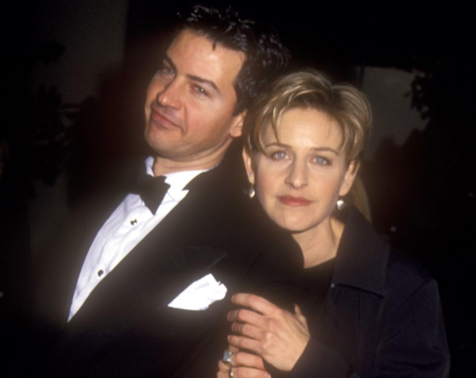 Vance (left) and Ellen DeGeneres in 1995.  (Photo: Barry King via Getty Images)