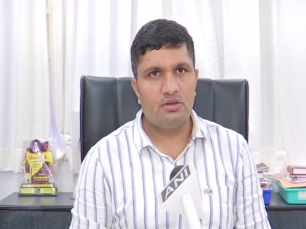 Dharavi's Additional Municipal Commissioner Kiran Dighavkar (Photo/ANI)