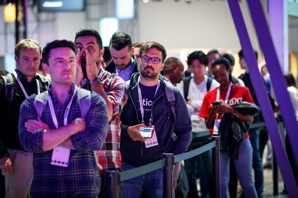 Attendees stand in line to try out the new Oculus Quest Virtual Reality (VR) gaming system at the Facebook F8 Conference at McEnery Convention Center in San Jose, California, on April 30, 2019. - Got a crush on another Facebook user? The social network will help you connect, as part of a revamp unveiled Tuesday that aims to foster real-world relationships and make the platform a more intimate place for small groups of friends. (Photo by Amy Osborne / AFP)        (Photo credit should read AMY OSBORNE/AFP via Getty Images)