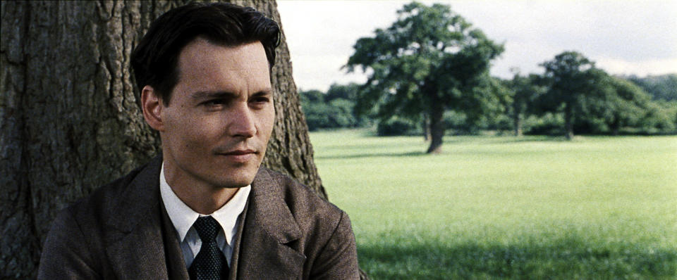 FINDING NEVERLAND, Johnny Depp, 2004, (c) Miramax/courtesy Everett Collection