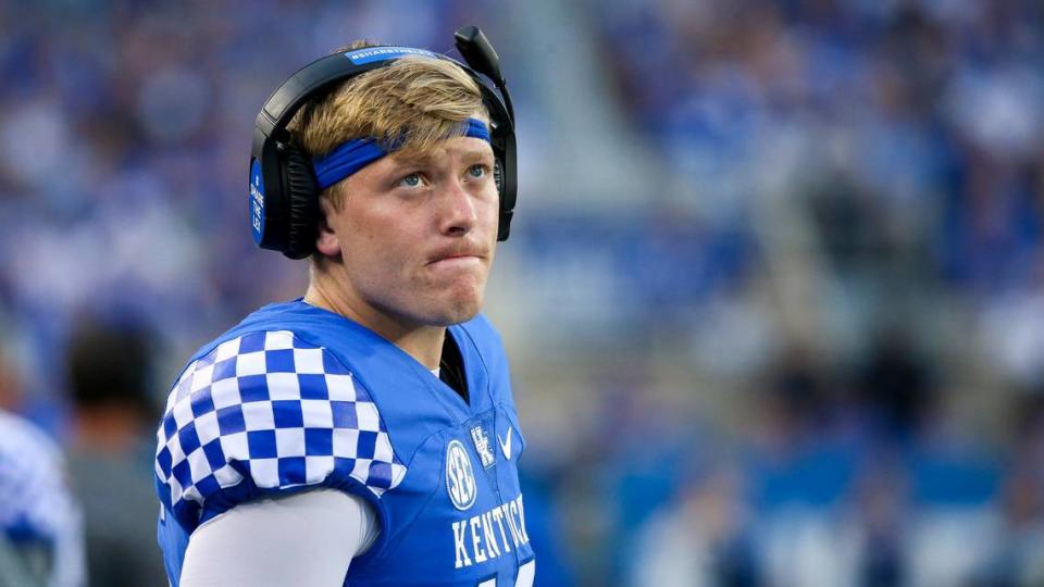 In his first season at Kentucky, Iowa transfer Deuce Hogan played in three games as a backup quarterback, completing 6 of 7 passes for 19 yards. Brian Simms/bsimms@herald-leader.com