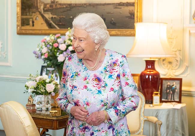 The-Queen-Buckingham-Palace-audience