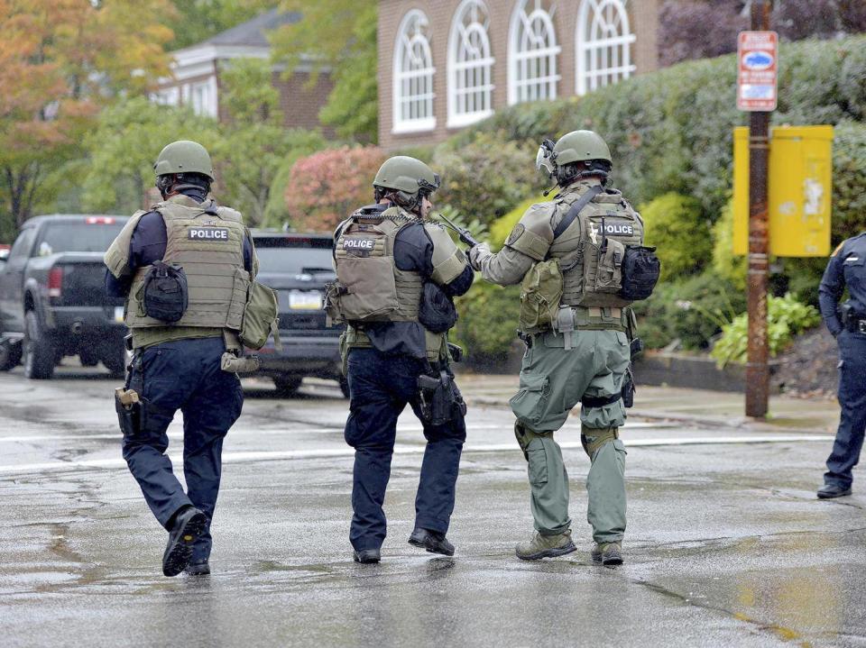 Police respond to an active shooter situation at the Tree of Life synagogue (AP)