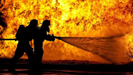 民眾最常犯的火災三大錯誤逃生方式，會將自己陷入危險之中。（示意圖／翻攝自pixabay）