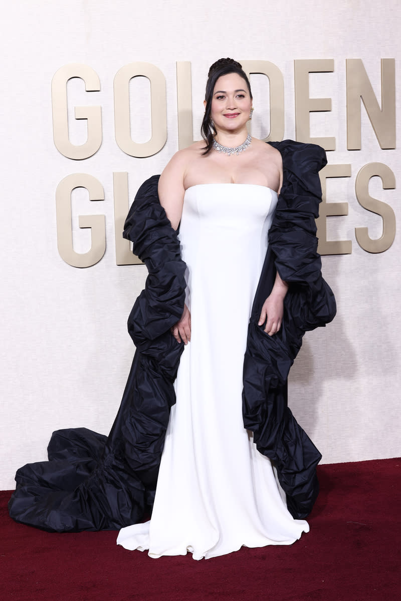 Lily Gladstone, Golden Globes, red carpet, awards, celebrity style, Valentino