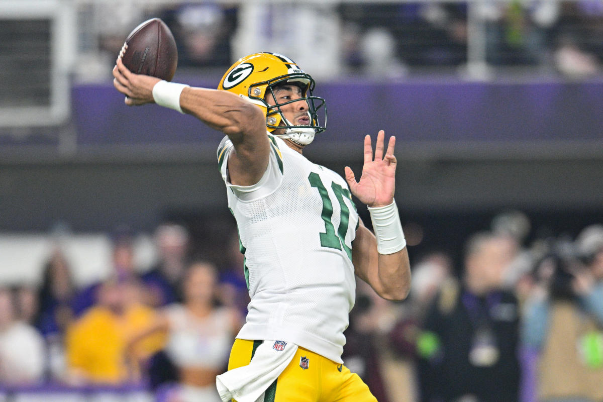 The Overhang: Hope you didn't sell your Jordan Love stock, because Packers  might have a franchise QB after all - Yahoo Sports