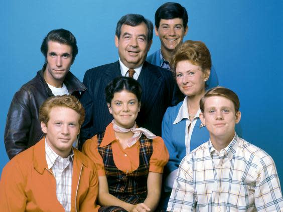 Henry Winkler, Tom Bosley, Anson Williams, Marion Ross, Donny Most, Erin Moran and Ron Howard in Happy Days – 1974-1984 (Paramount/REX)