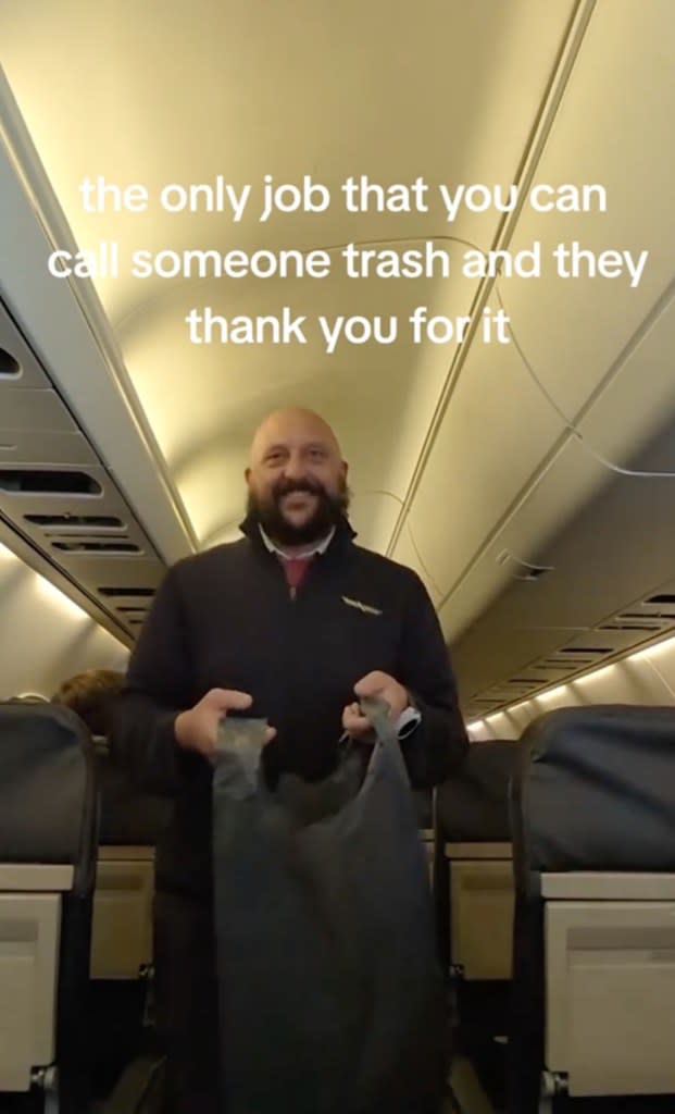 Prinkey found a playful way to sneakily sass dirty passengers. TikTok / @prinkeymcprinkface