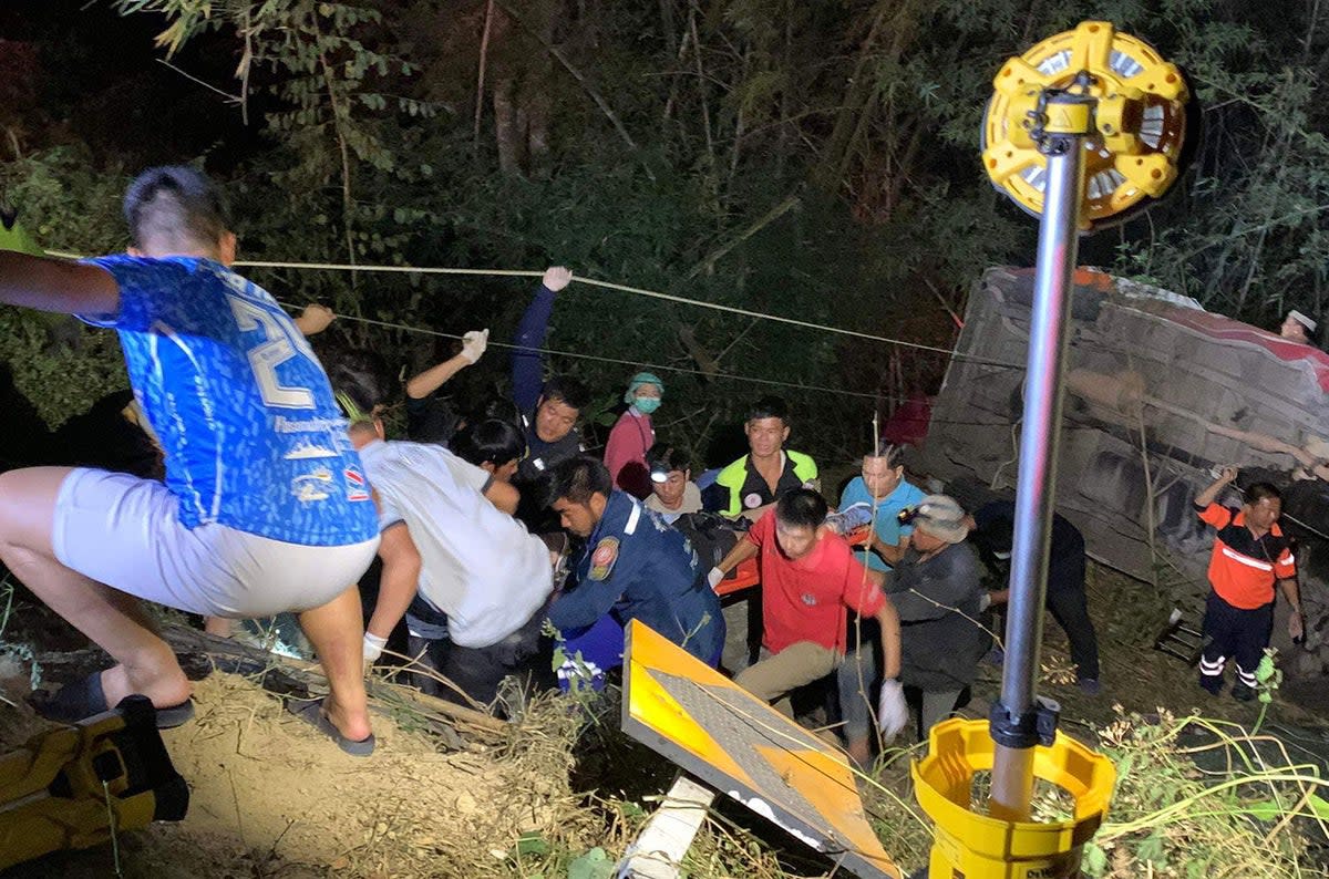 Ten women and three men aged 19 to 25 were travelling on the bus when it deviated from a highway (Pai Samakkhi Karnkusol rescue foundation / Facebook)