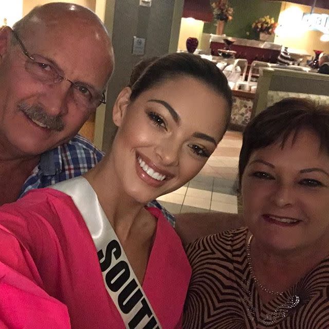 Demi-Leigh Nel-Peters, Miss Universo 2017