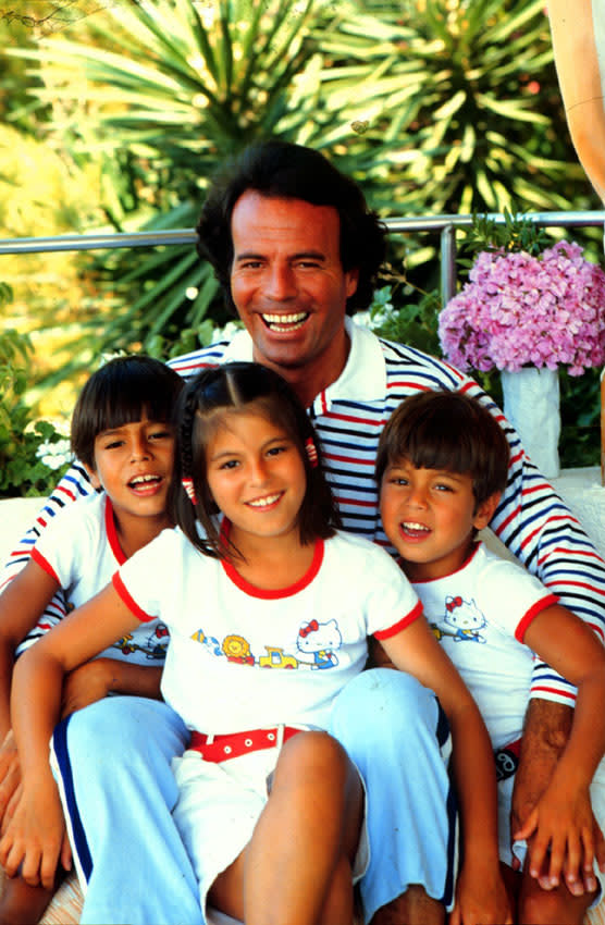 Julio Iglesias con sus hijos Chábeli, Julio José y Enrique