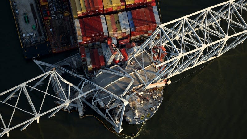 Safety measures are based on strikes with much smaller ships. - Photo: Kevin Dietsch (Getty Images)