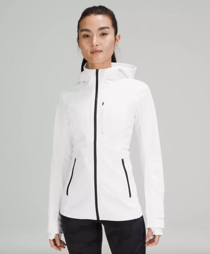 Why Lululemon shoppers call the Cross Chill Jacket 'absolutely