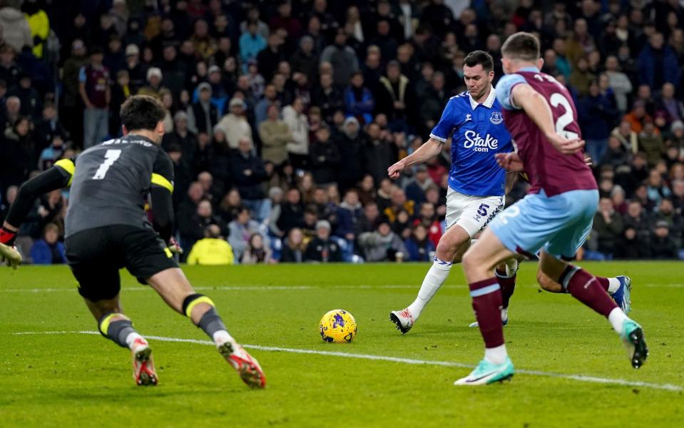 Michael Keane - Sean Dyche wins on Turf Moor return as Everton continue fine run of form